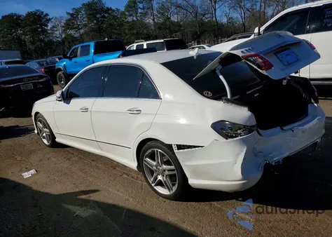 2013 Mercedes-Benz E 350 z USA, uszkodzony, nr VIN WDDHF5KB0DA743857